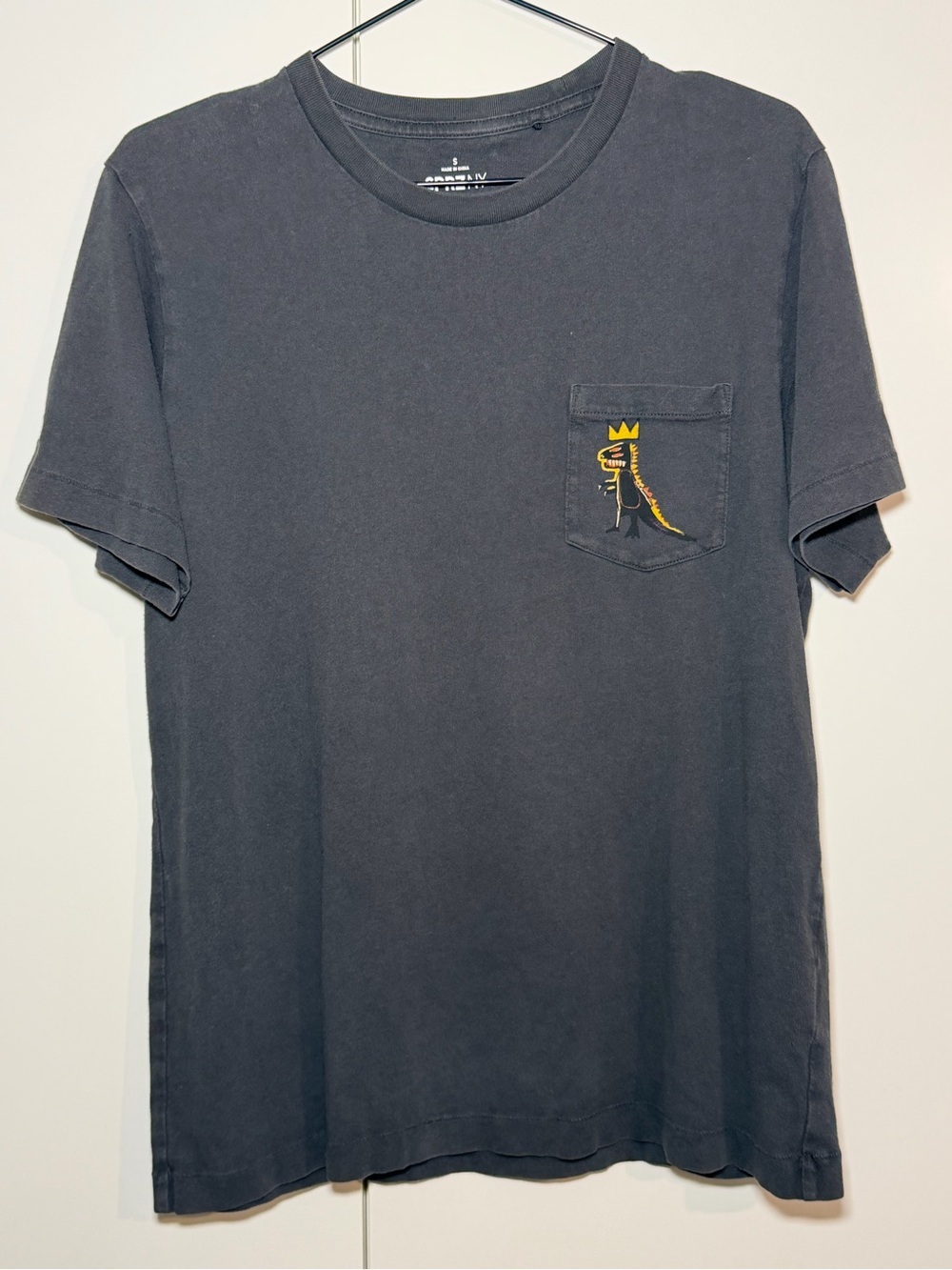 Uniqlo SPRZ NY x Jean-Michel Basquiat dinosaur pocket t-shirt - small